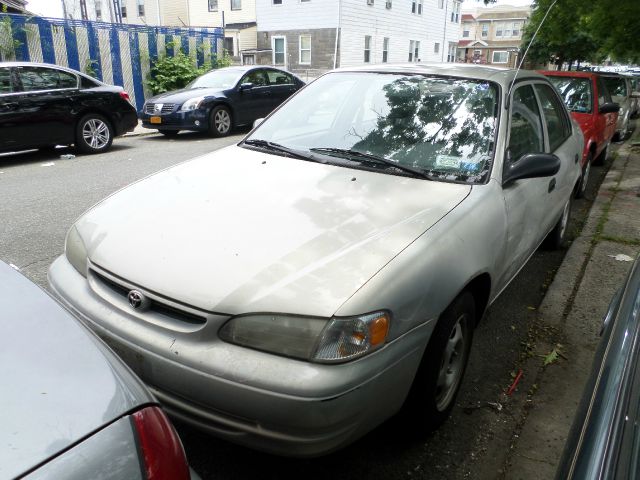 2000 Toyota Corolla EXT LS 2WD