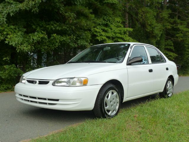 2000 Toyota Corolla EXT LS 2WD
