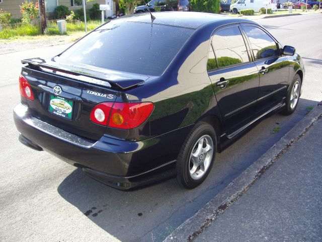 2003 Toyota Corolla SLT Club-cab