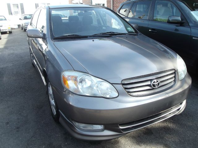 2004 Toyota Corolla W/T REG CAB