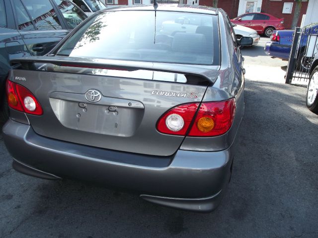 2004 Toyota Corolla W/T REG CAB