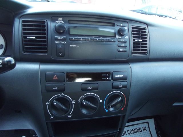 2004 Toyota Corolla W/T REG CAB