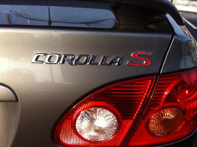 2004 Toyota Corolla XR