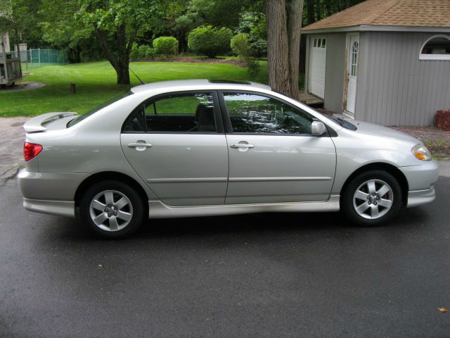 2004 Toyota Corolla XR