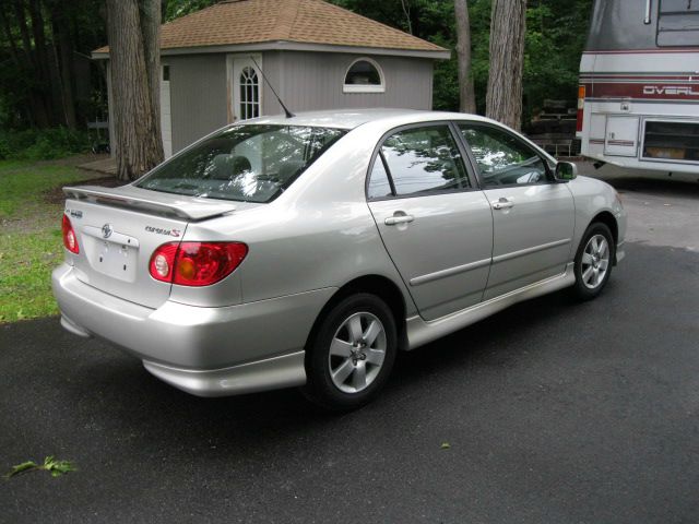 2004 Toyota Corolla XR
