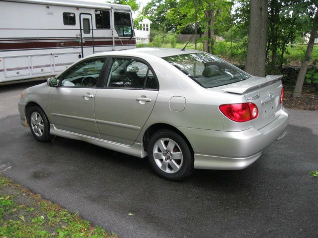 2004 Toyota Corolla XR