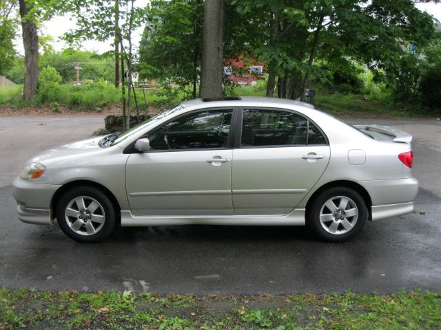 2004 Toyota Corolla XR