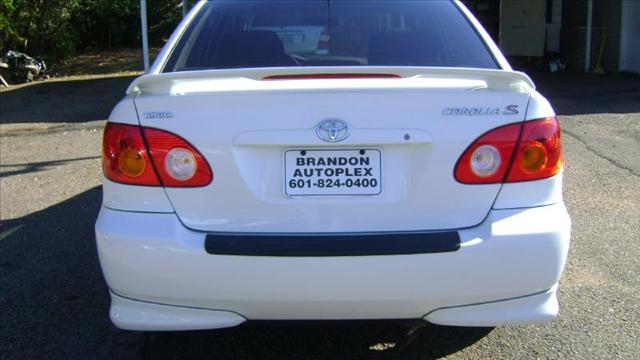 2004 Toyota Corolla XR