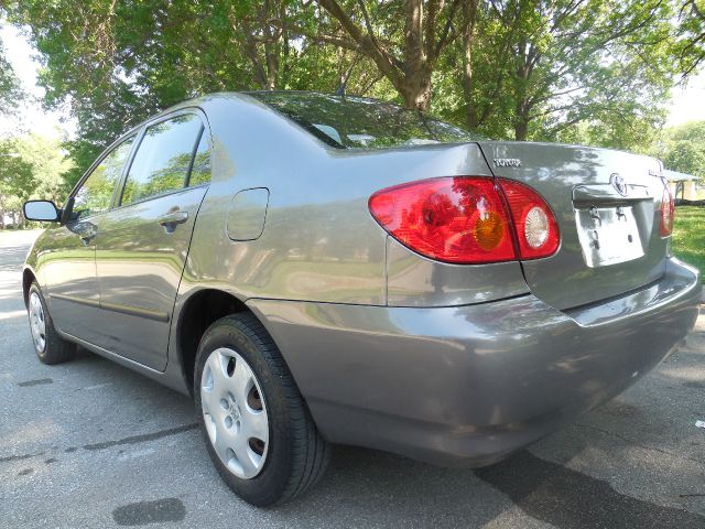 2004 Toyota Corolla 4dr Reg WB
