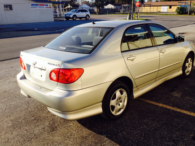 2004 Toyota Corolla XR