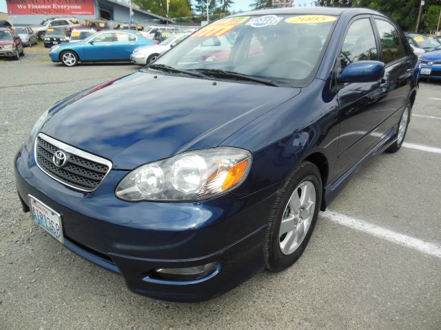 2005 Toyota Corolla SLT Club-cab