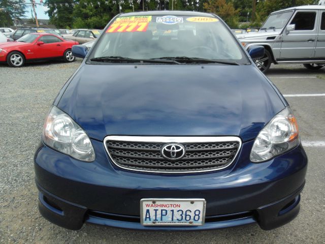 2005 Toyota Corolla SLT Club-cab