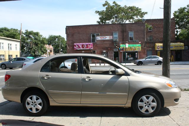 2005 Toyota Corolla LS S
