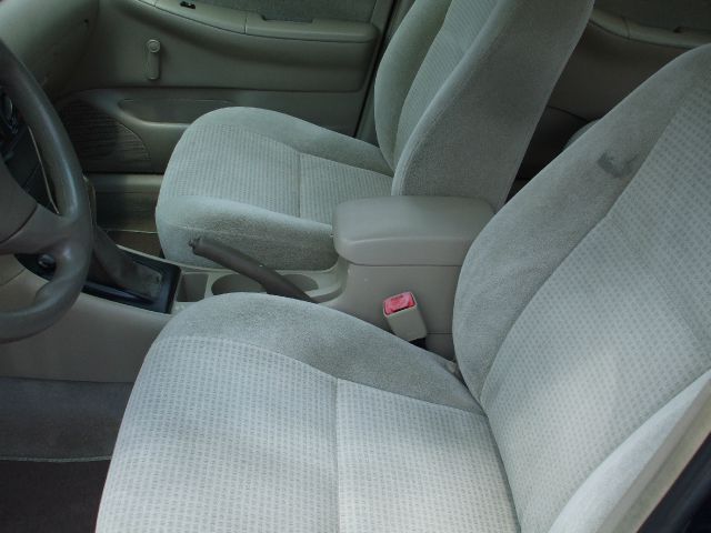 2005 Toyota Corolla SEL Sport Utility 4D