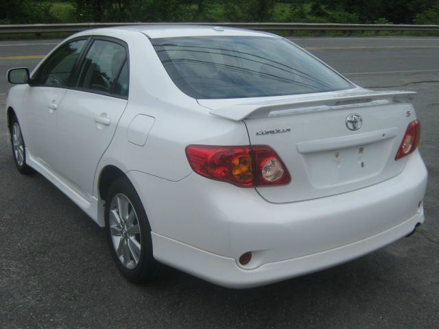 2009 Toyota Corolla Supercab Flareside XL