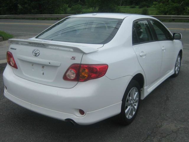 2009 Toyota Corolla Supercab Flareside XL