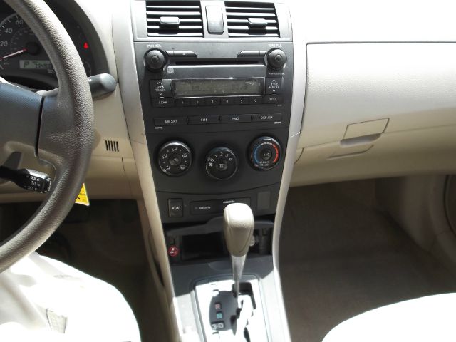 2009 Toyota Corolla Supercab Flareside XL