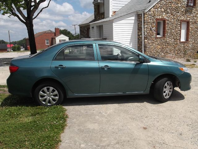 2009 Toyota Corolla Supercab Flareside XL