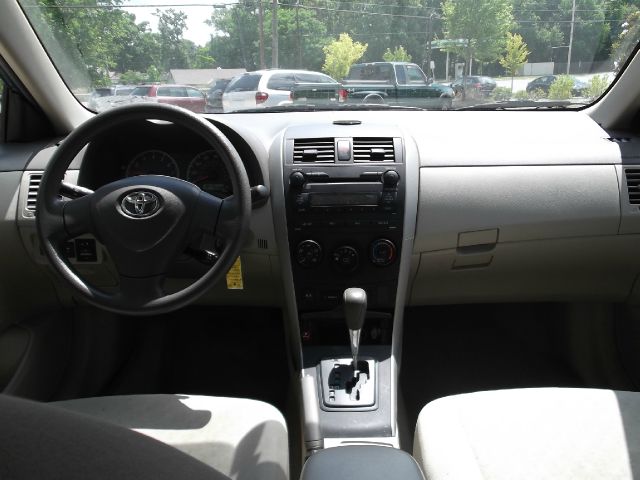 2009 Toyota Corolla Supercab Flareside XL