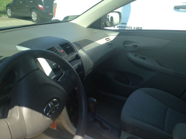 2009 Toyota Corolla Supercab Flareside XL