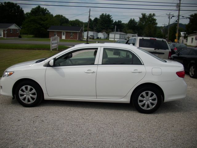 2009 Toyota Corolla Supercab Flareside XL