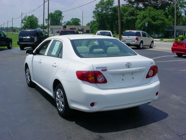 2009 Toyota Corolla Supercab Flareside XL
