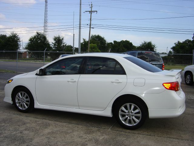 2009 Toyota Corolla Supercab Flareside XL