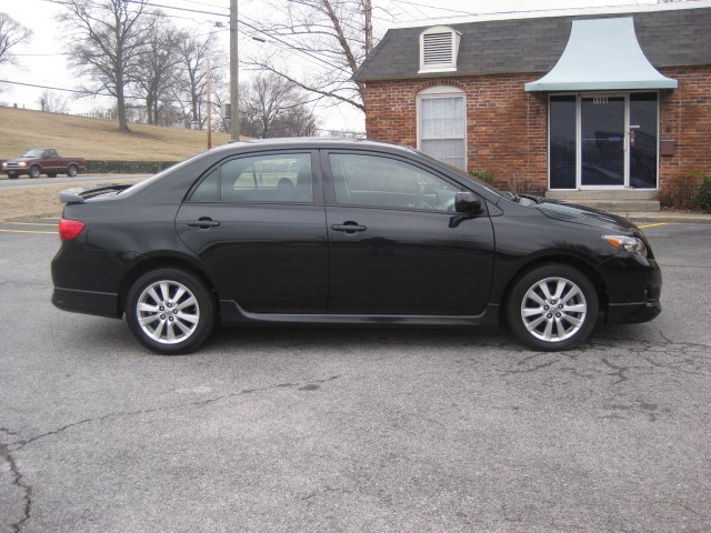2010 Toyota Corolla Supercab Flareside XL