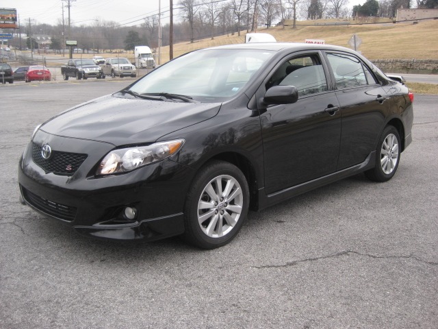 2010 Toyota Corolla Supercab Flareside XL