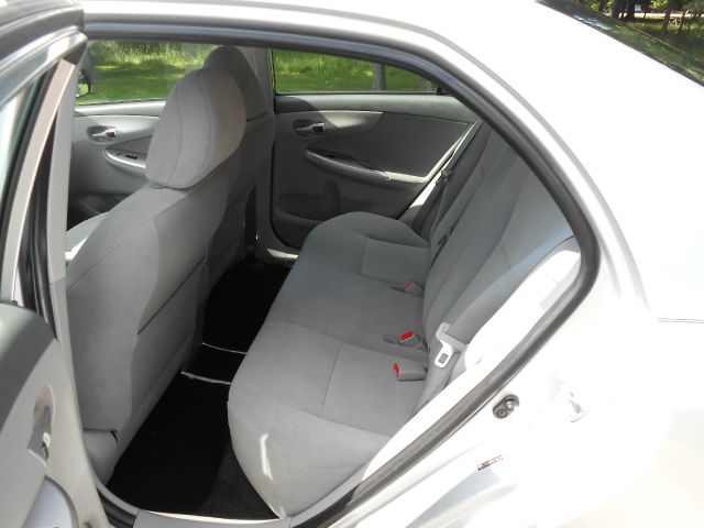 2010 Toyota Corolla Supercab Flareside XL