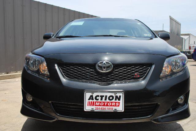 2010 Toyota Corolla Supercab Flareside XL