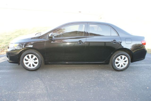 2010 Toyota Corolla Supercab Flareside XL