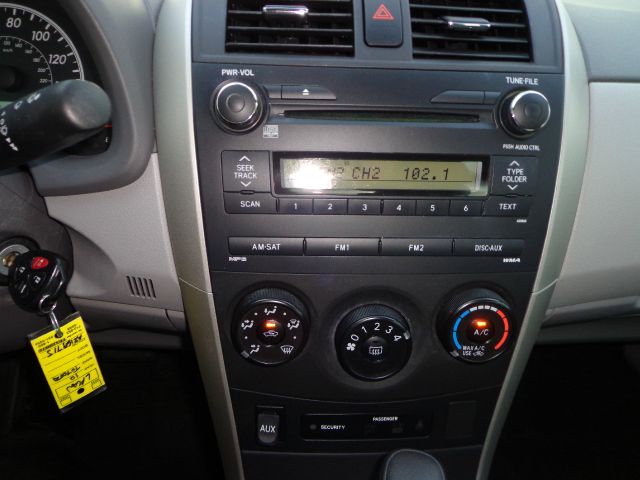 2010 Toyota Corolla Supercab Flareside XL