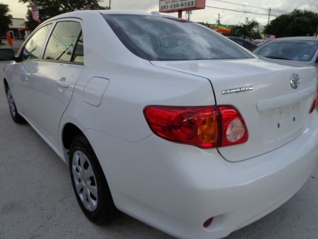 2010 Toyota Corolla Supercab Flareside XL