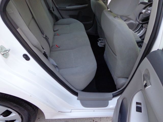 2010 Toyota Corolla Supercab Flareside XL