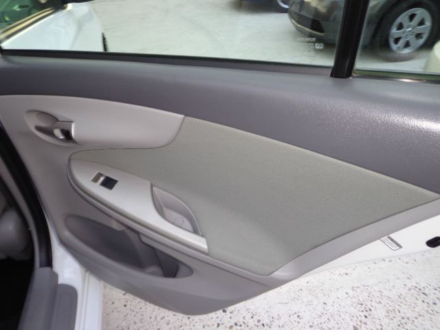 2010 Toyota Corolla Supercab Flareside XL