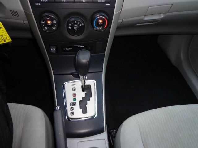 2010 Toyota Corolla Supercab Flareside XL