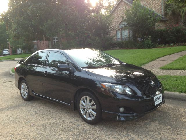 2010 Toyota Corolla Supercab Flareside XL