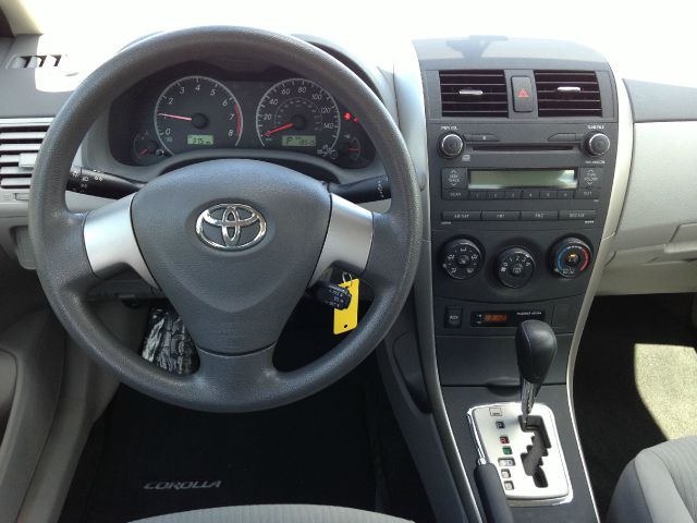2010 Toyota Corolla Supercab Flareside XL