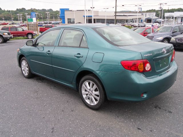 2010 Toyota Corolla Supercab Flareside XL