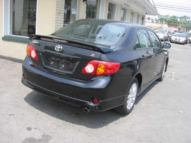2010 Toyota Corolla Supercab Flareside XL
