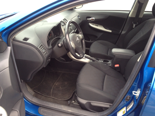 2010 Toyota Corolla Supercab Flareside XL