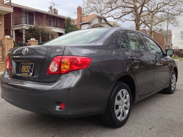 2010 Toyota Corolla Supercab Flareside XL