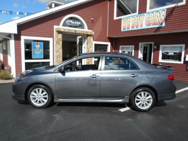 2010 Toyota Corolla Supercab Flareside XL