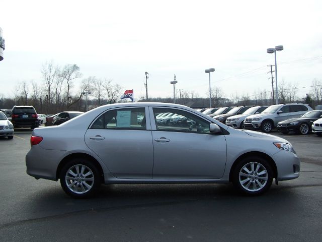 2010 Toyota Corolla Supercab Flareside XL