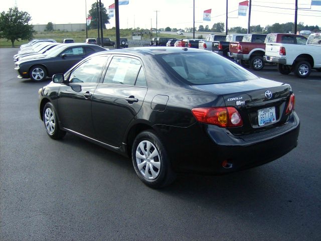 2010 Toyota Corolla Supercab Flareside XL