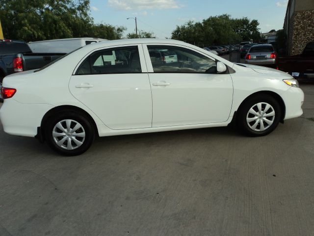 2010 Toyota Corolla Supercab Flareside XL