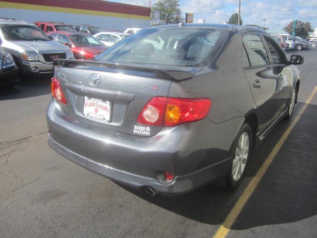 2010 Toyota Corolla King Ranch Supercrew 4WD