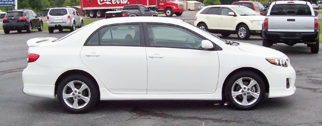 2011 Toyota Corolla Supercab Flareside XL