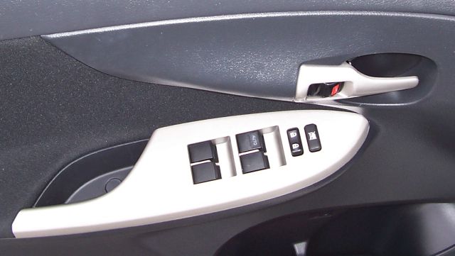 2011 Toyota Corolla Supercab Flareside XL